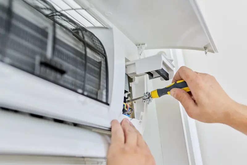 mini split repair or maintenance